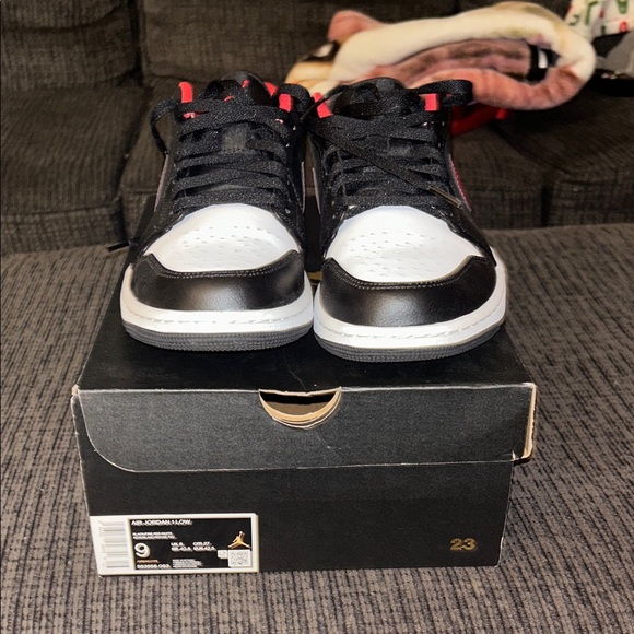 Jordan Air Low Black, Red, and White - Picture 1 of 6